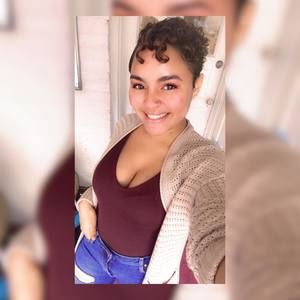 Meet your Posher, Kayla